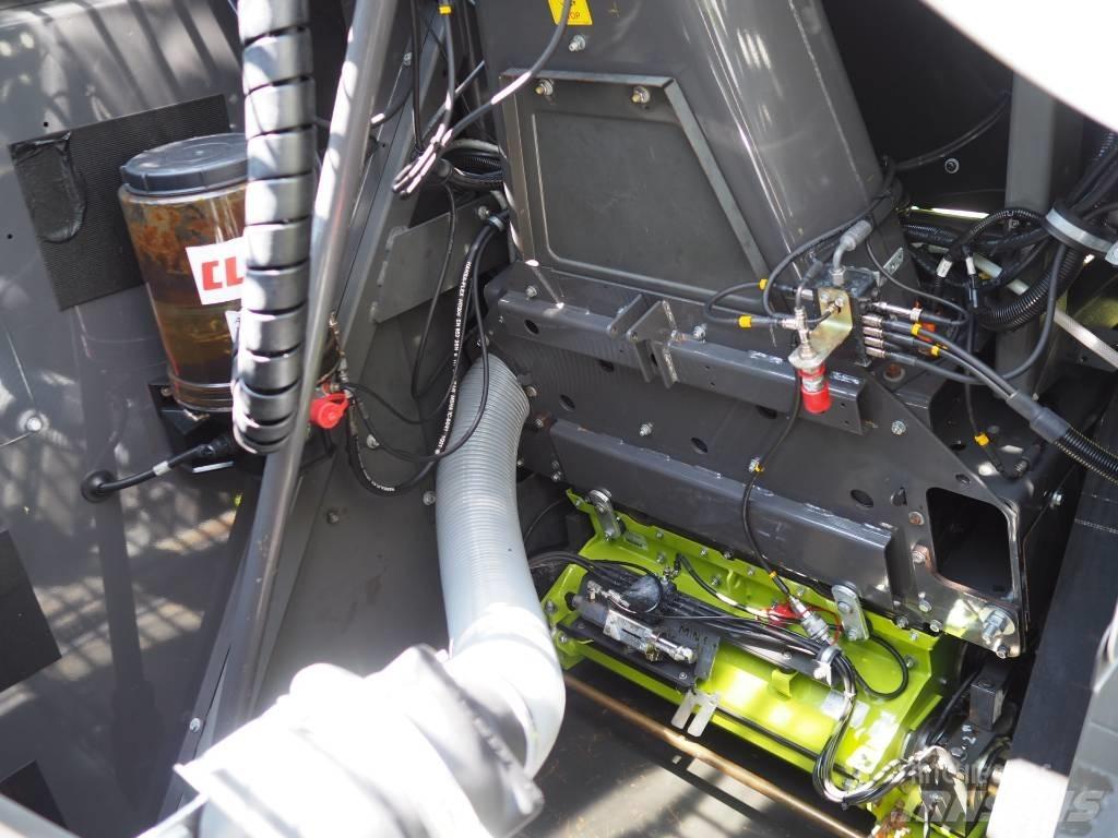 CLAAS Jaguar 870 4WD Självgående fälthackar