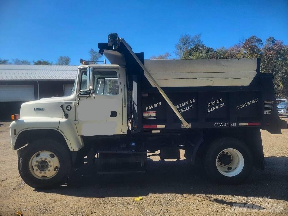 Ford L8000 Tippbilar