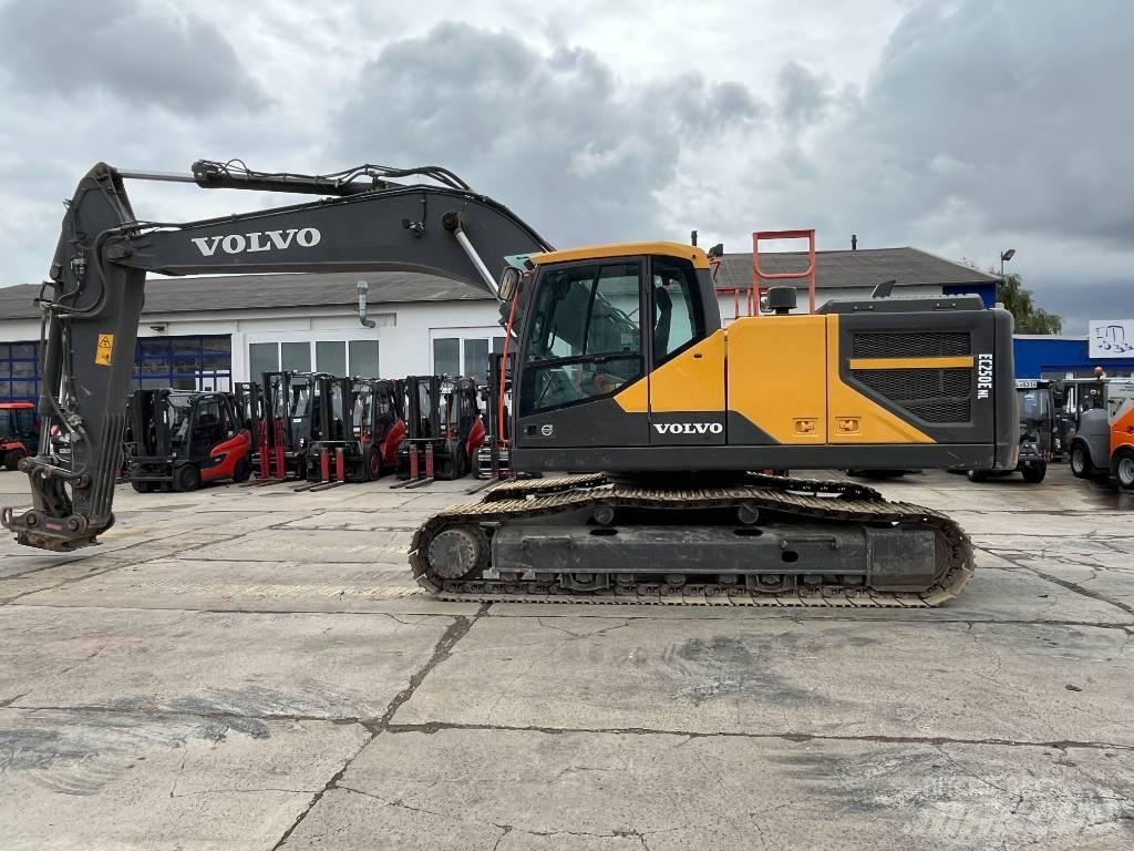 Volvo EC250ENL Bandgrävare