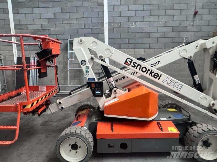 Snorkel A 38 E Bomliftar
