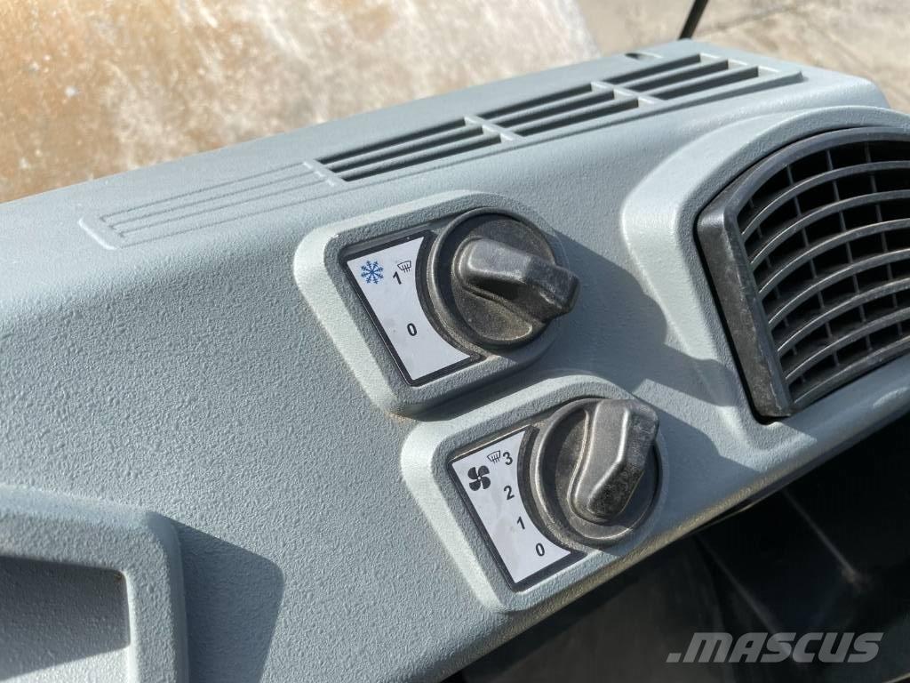 Bomag BW 213 D-5 Envalsvältar