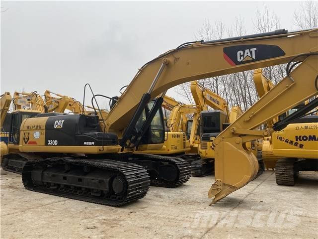 CAT 330 D L Bandgrävare