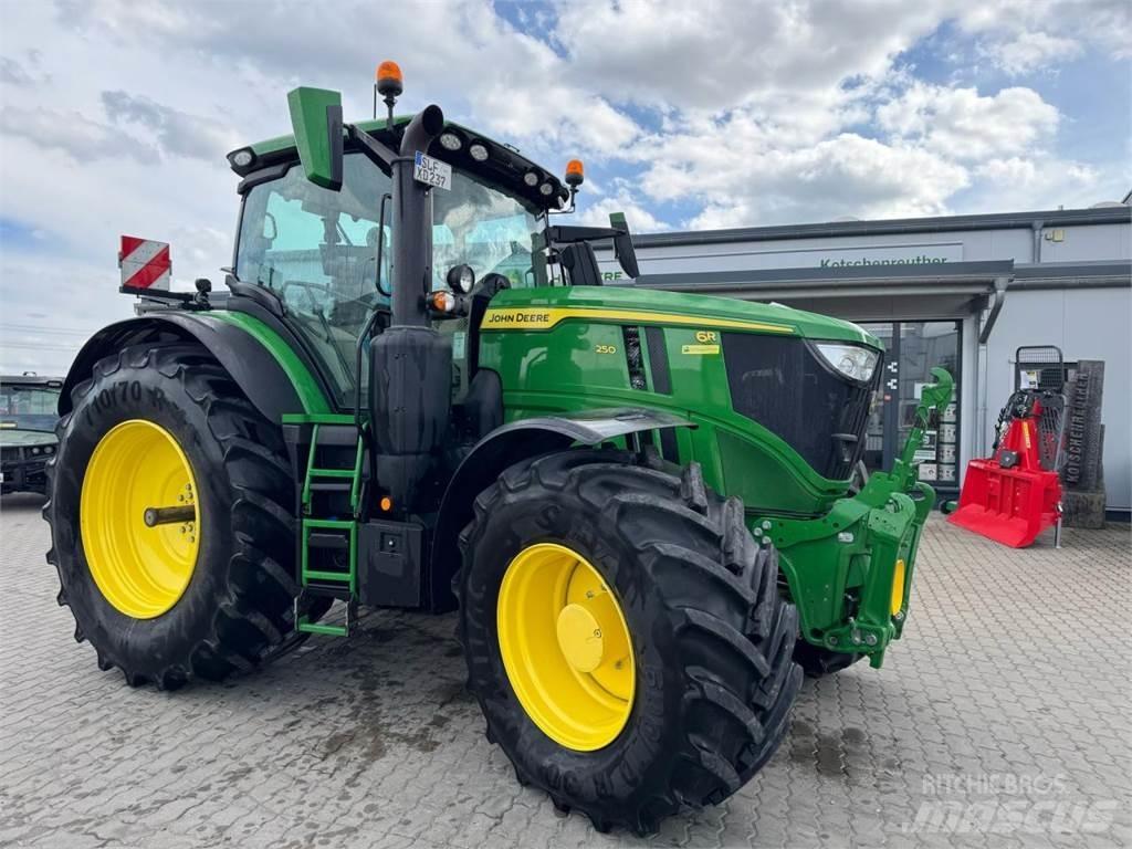 John Deere 6R 250 Traktorer