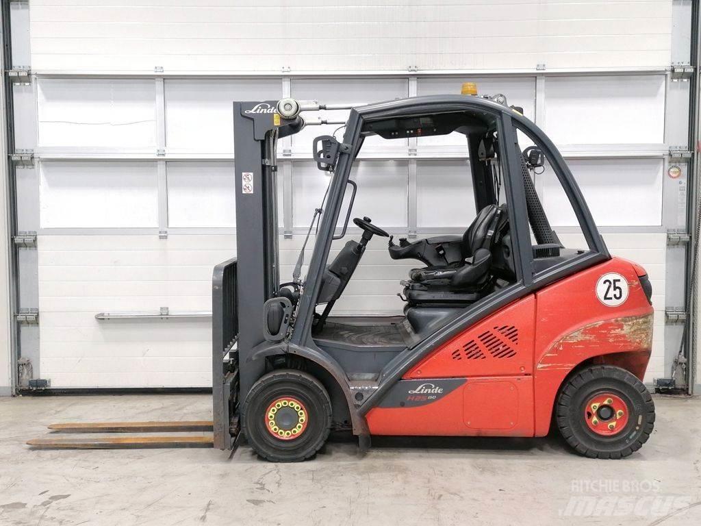 Linde H25D-02 Dieselmotviktstruckar