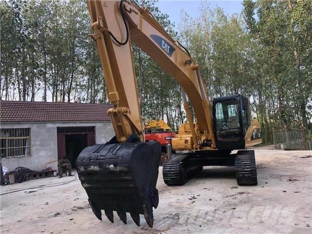 CAT 325C Bandgrävare