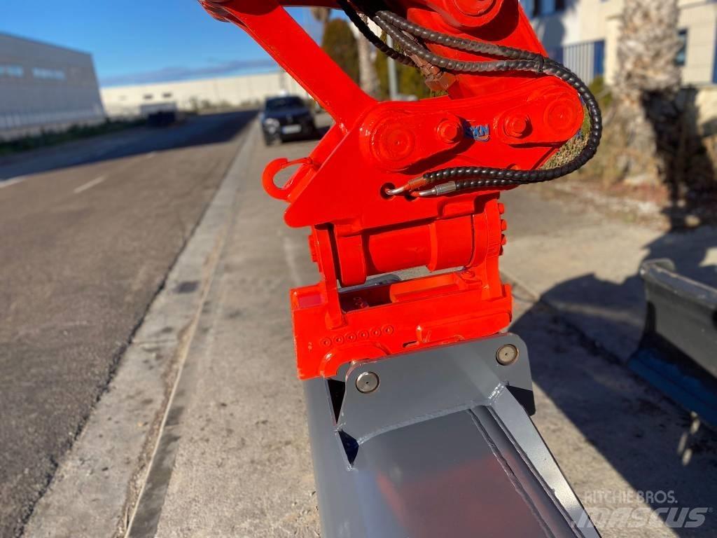  CXN POWERTILT CXN06 Redskapsfäste/ adaptrar