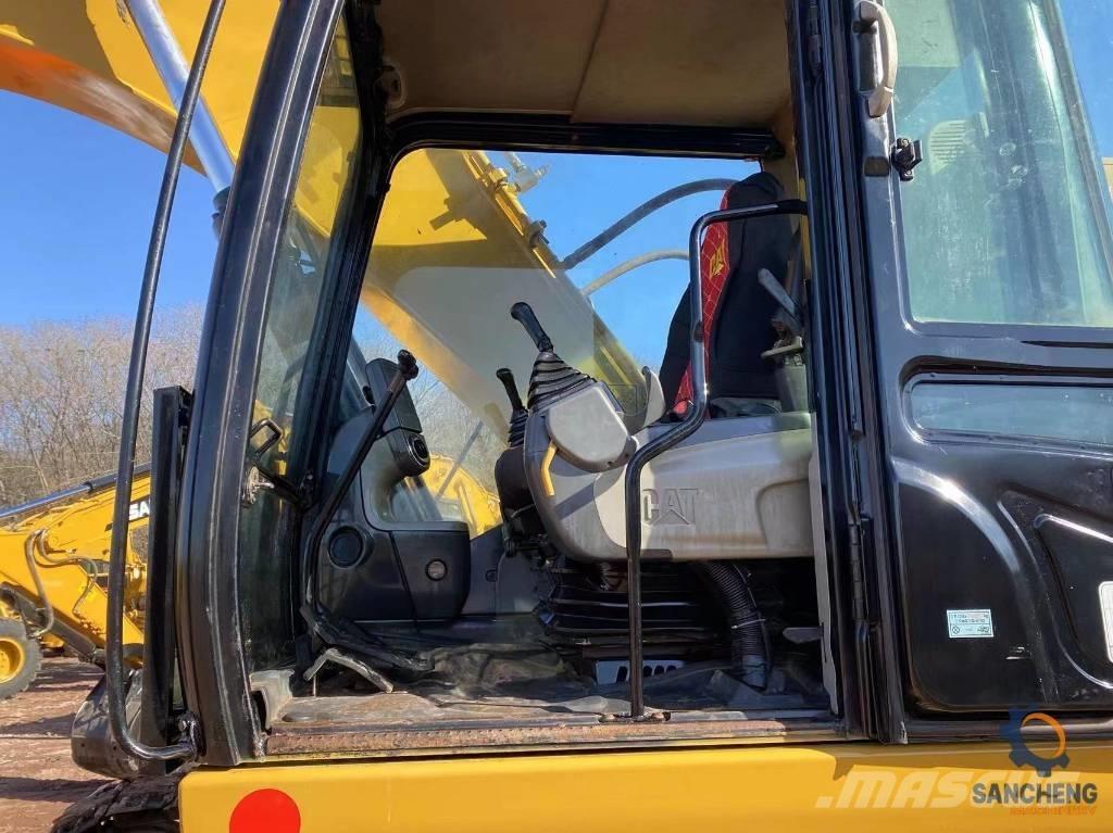 CAT 325 D Bandgrävare