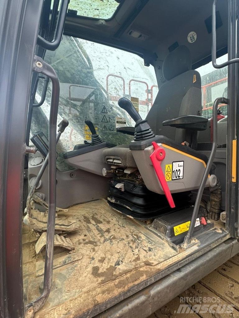 Volvo EC200EL Bandgrävare