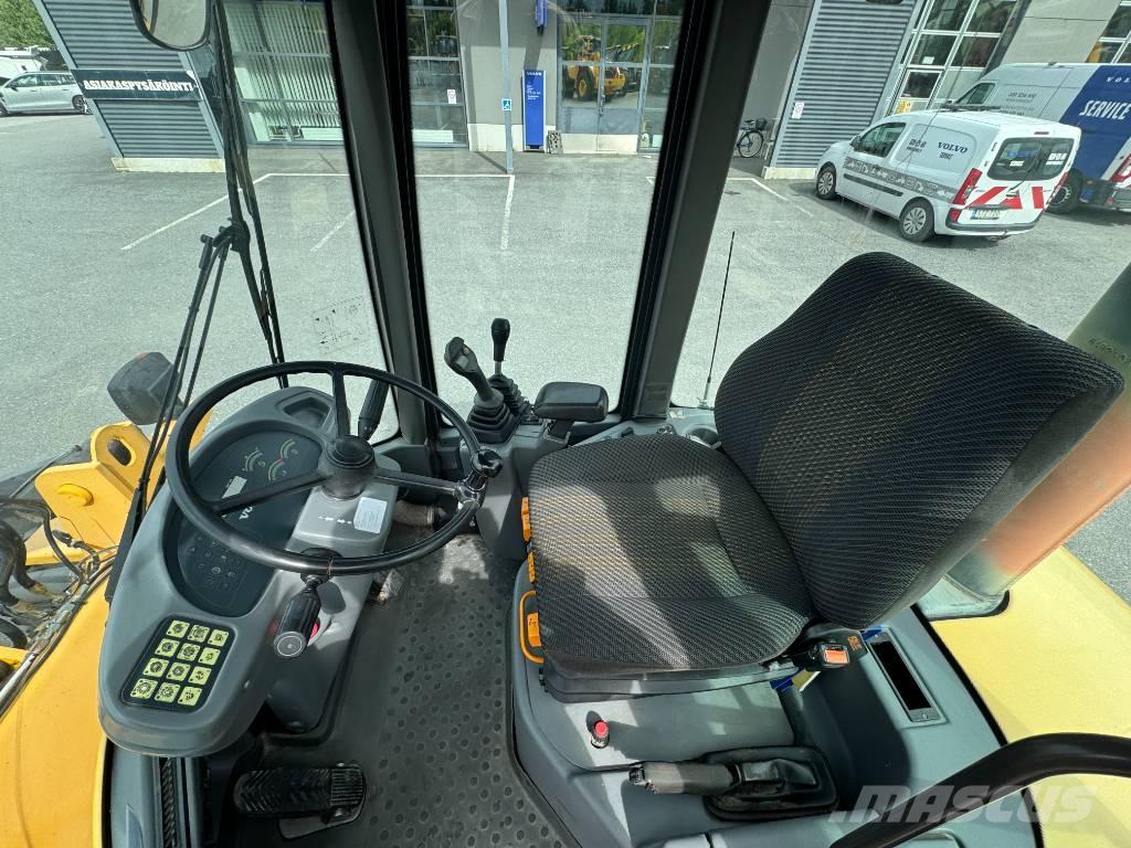 Volvo L 30 B Hjullastare