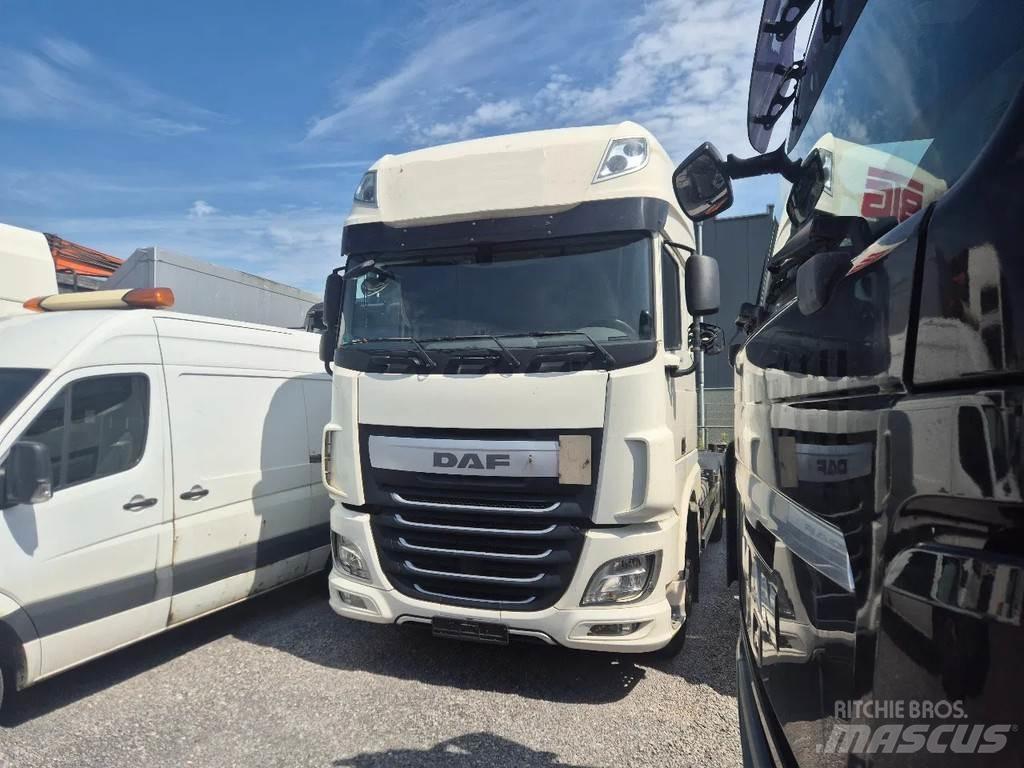 DAF XF 460 6x2 Lastväxlare med kabellift