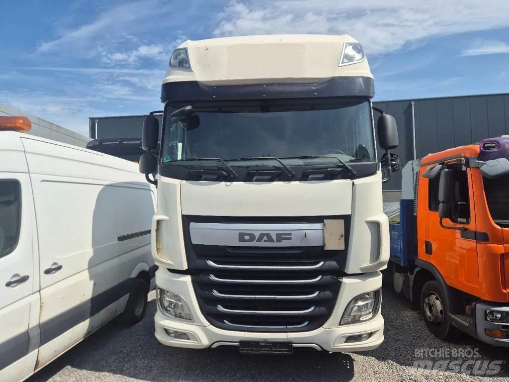 DAF XF 460 6x2 Lastväxlare med kabellift