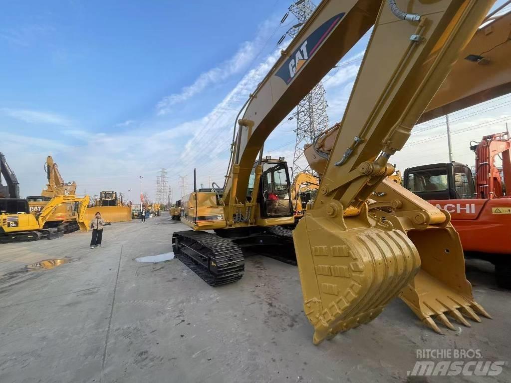 CAT 320 B Bandgrävare