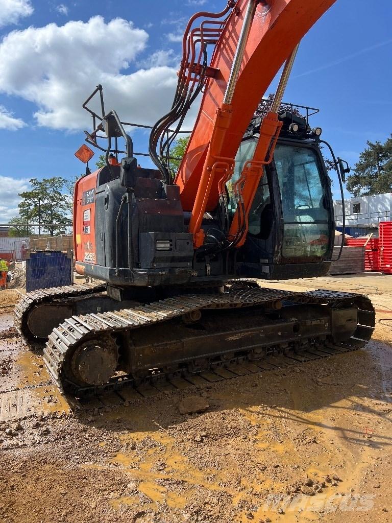Hitachi ZX 225/6 Bandgrävare