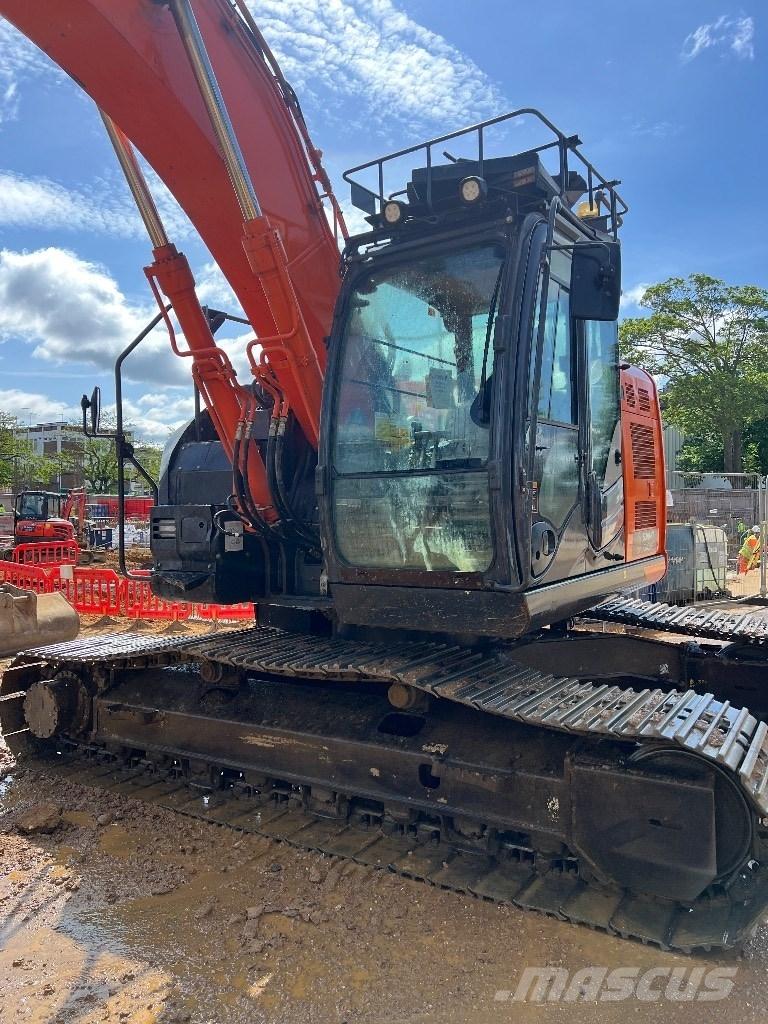 Hitachi ZX 225/6 Bandgrävare