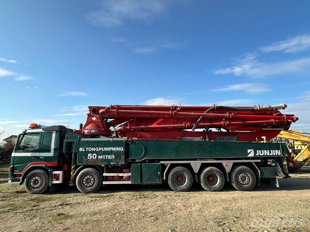Volvo FM 480 Lastbilar med betongpump