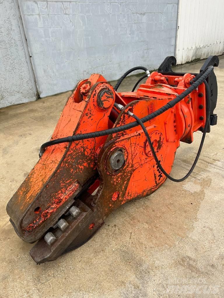 NPK V 160 R Asfaltsskärare