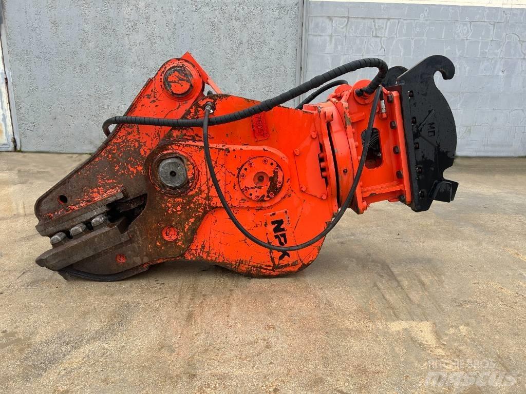 NPK V 160 R Asfaltsskärare