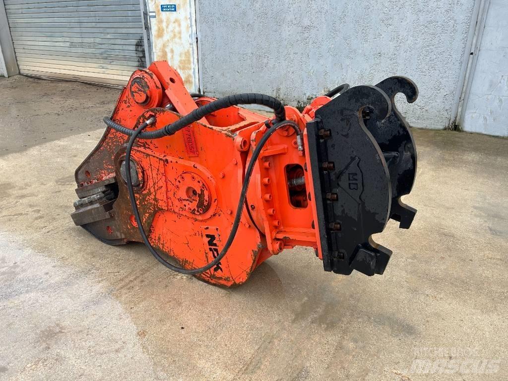 NPK V 160 R Asfaltsskärare