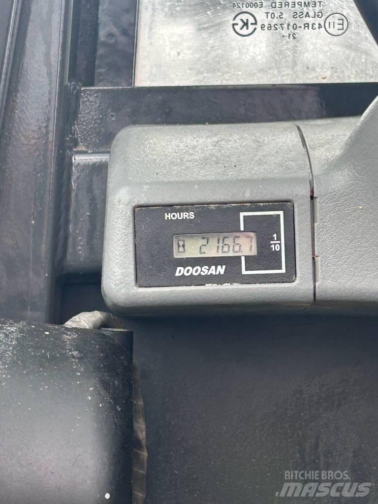 Doosan DX 63-3 Bandgrävare