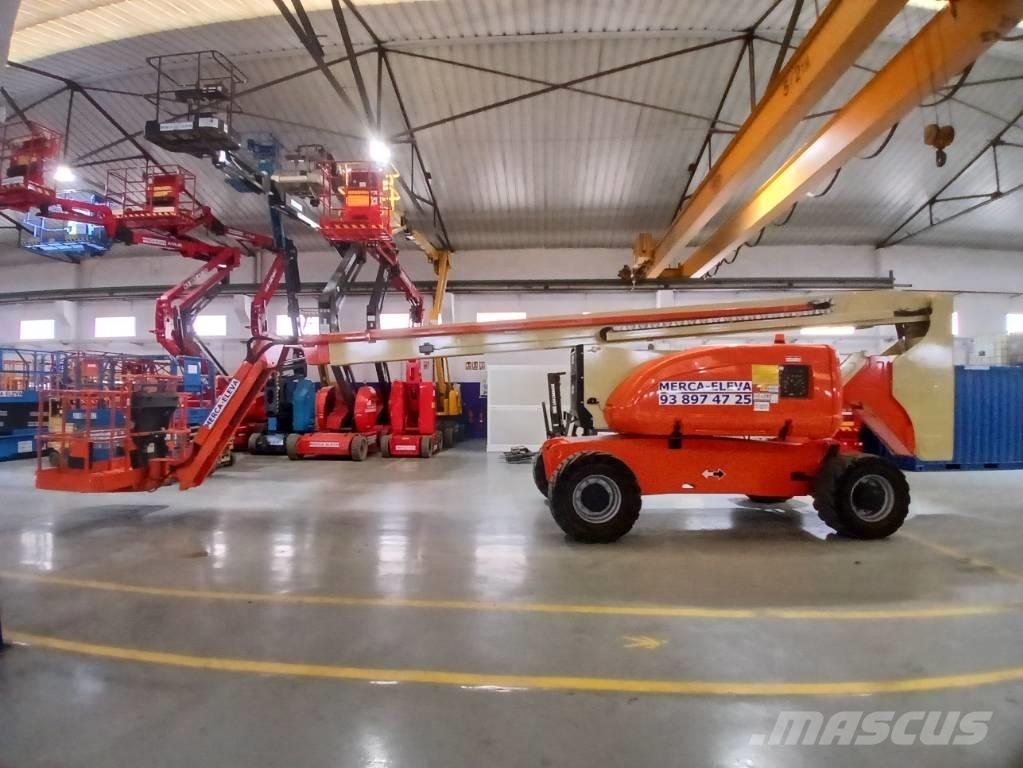 JLG 800 AJ Bomliftar