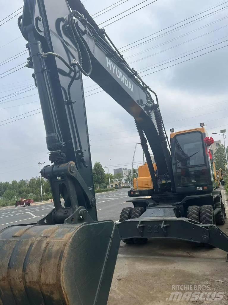 Hyundai 210WVS Hjulgrävare