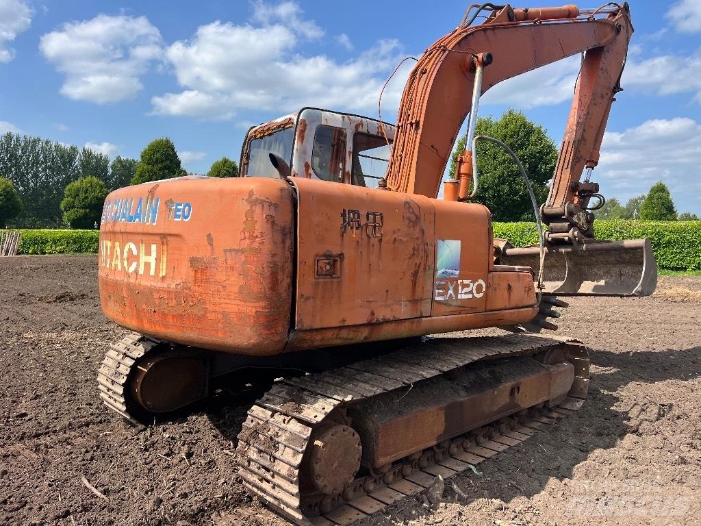 Hitachi EX 120-5 Bandgrävare