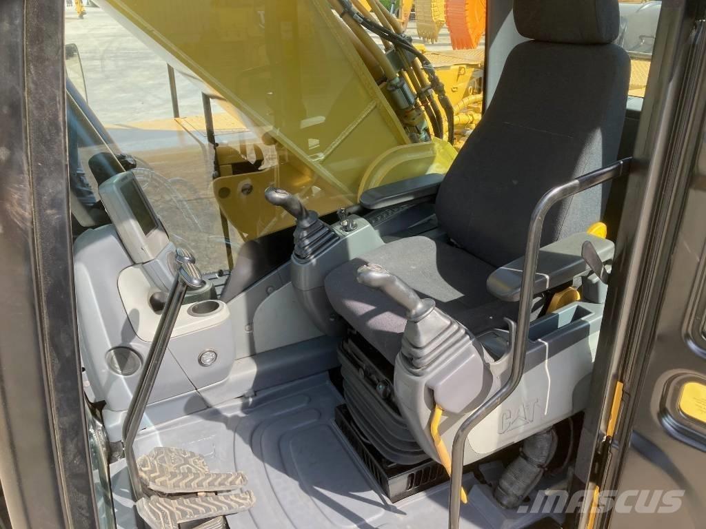 CAT 330 D L Bandgrävare