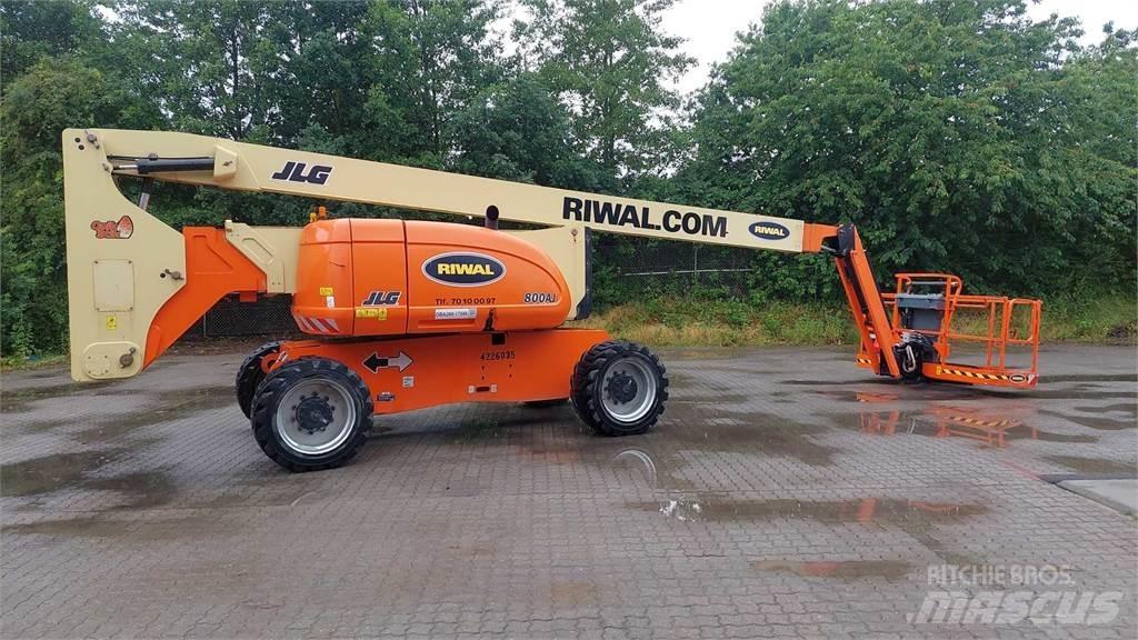 JLG 800AJ Bomliftar
