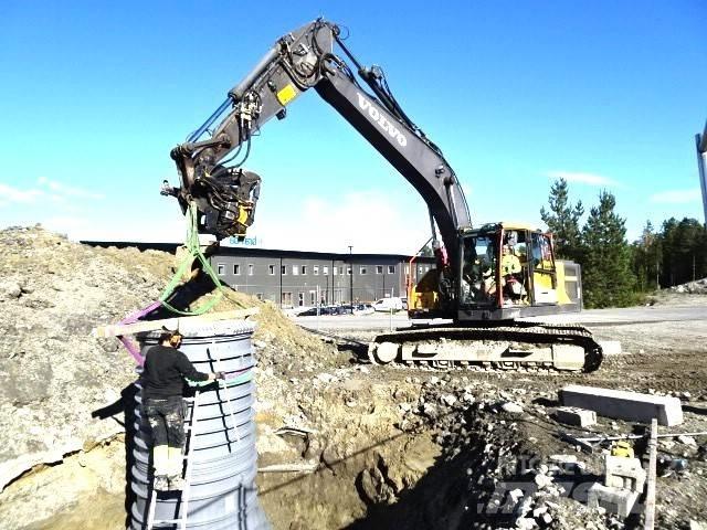 Volvo EC220EL Bandgrävare