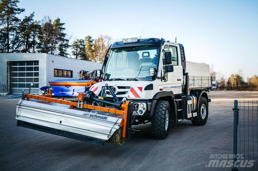 Unimog U 318 Sopmaskiner
