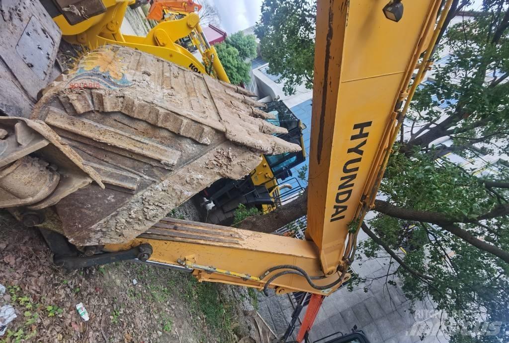 Hyundai R210W-9 Hjulgrävare