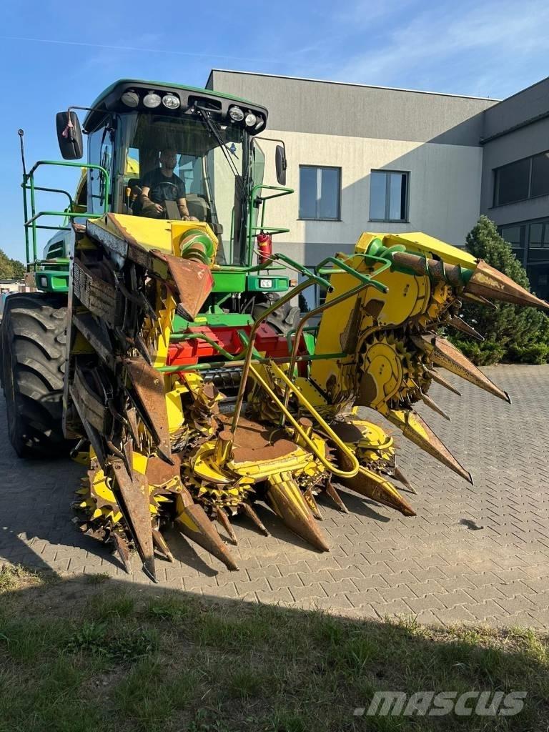 John Deere 7300 Självgående fälthackar