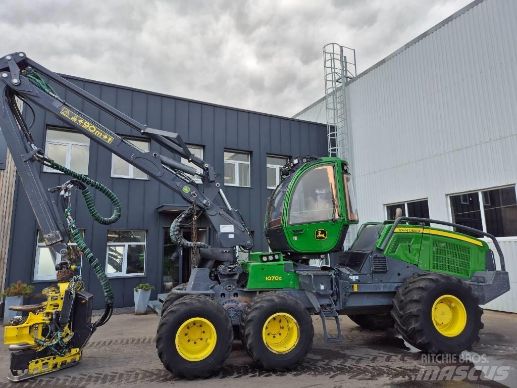 John Deere 1070 G Skördare