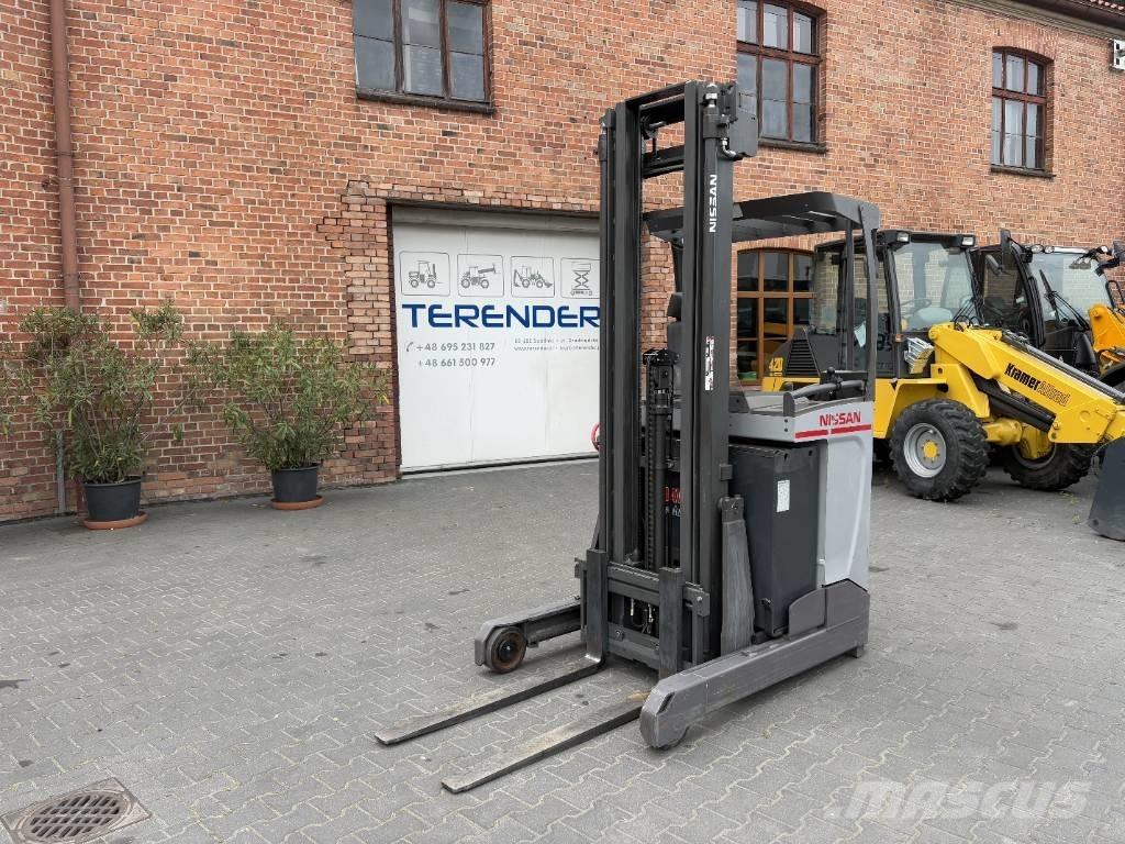 Nissan ULS 120 Skjutstativtruck