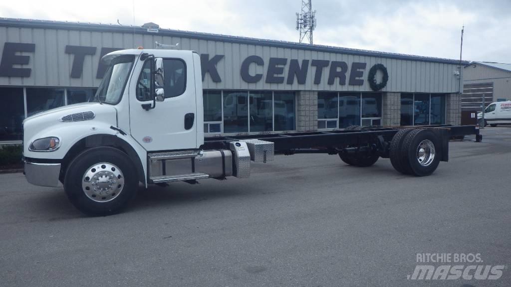 Freightliner M2 106 Chassier