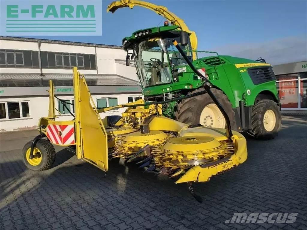 John Deere 9800 Självgående fälthackar