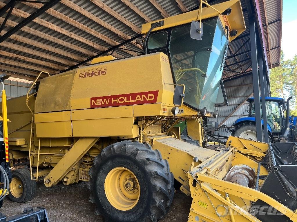 New Holland 8030 Skördetröskor