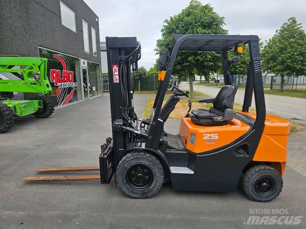 Doosan D 25 G Dieselmotviktstruckar