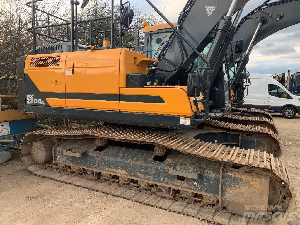 Hyundai HX220A L Bandgrävare