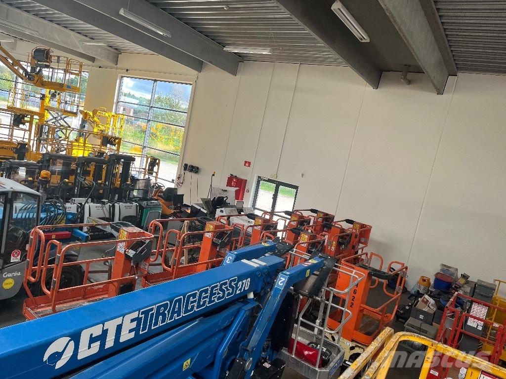 JLG 1230 ES Saxliftar