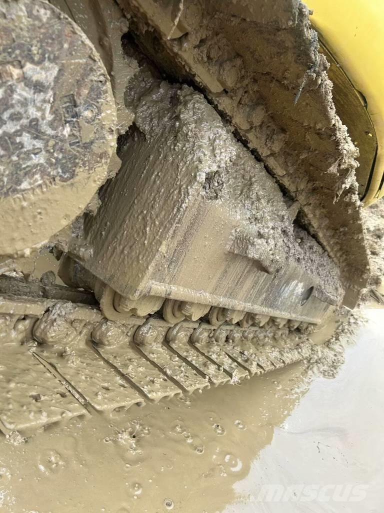 Komatsu PC 128 US Bandgrävare