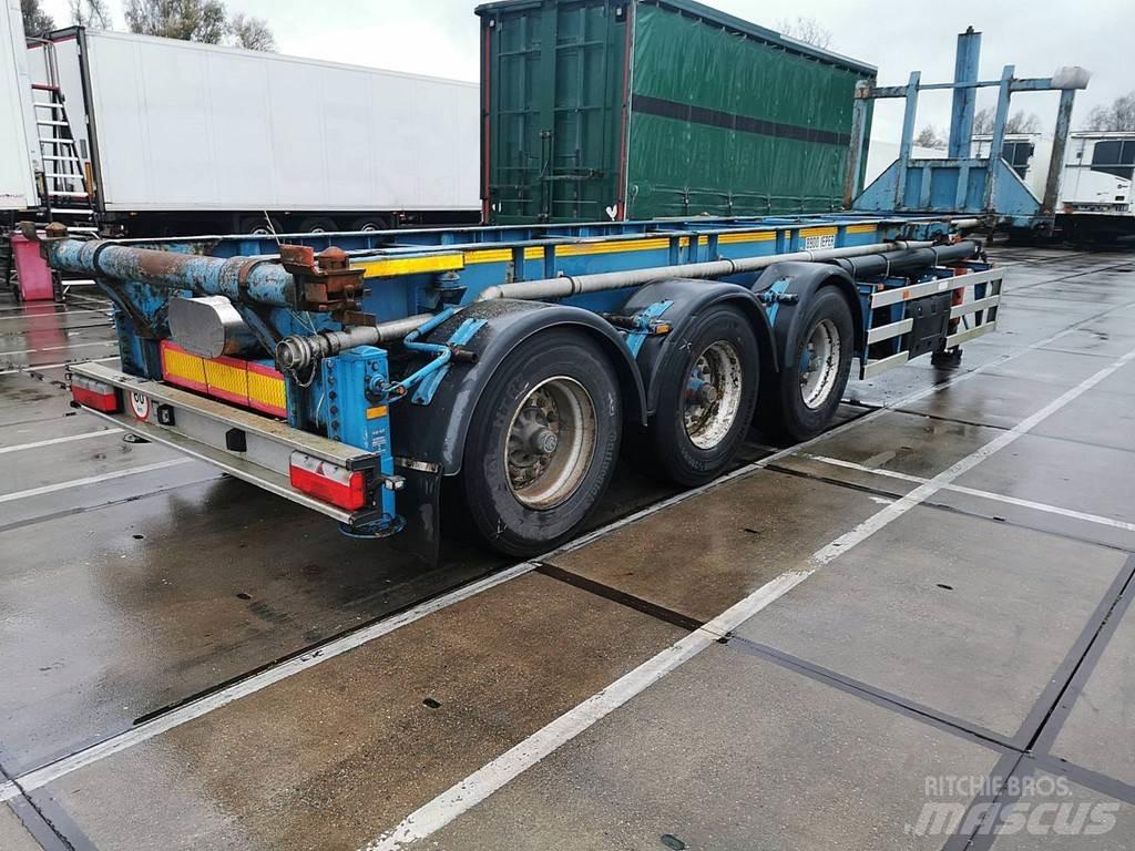 Renders TIPPER Containertrailer