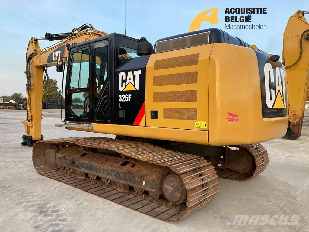 CAT 326 F L Bandgrävare