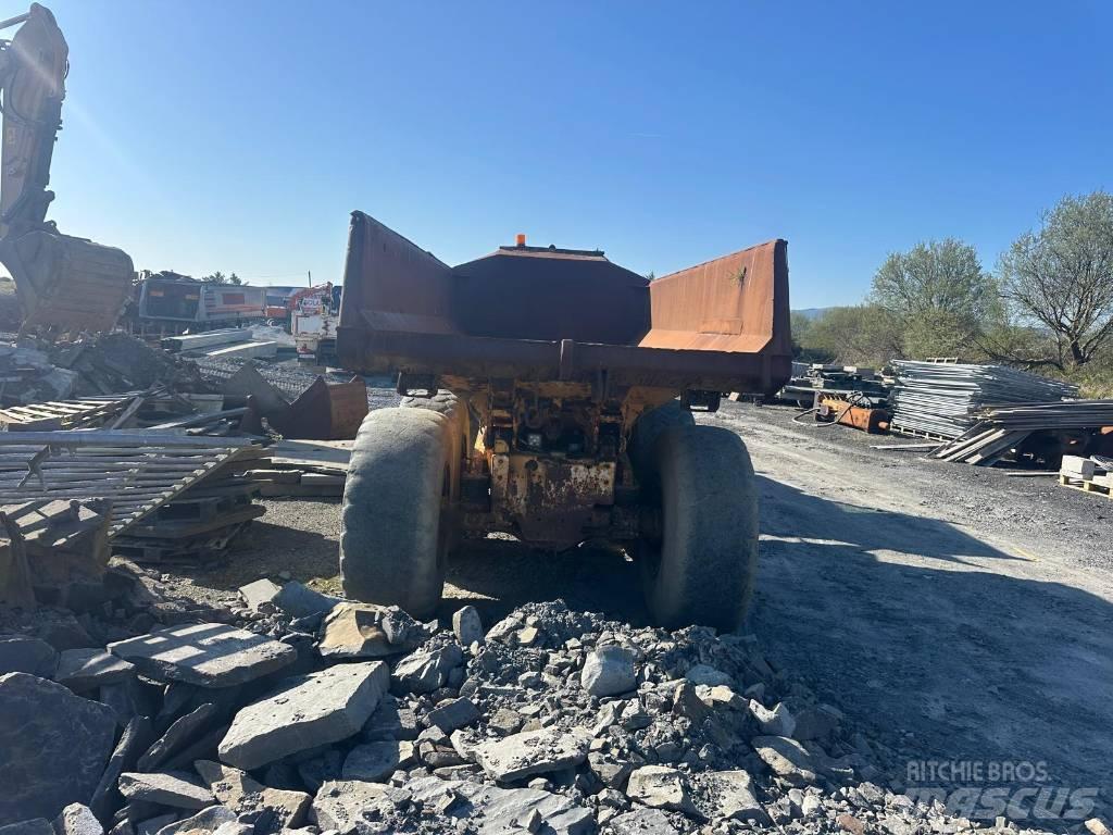 Volvo A 25 C Midjestyrd dumper