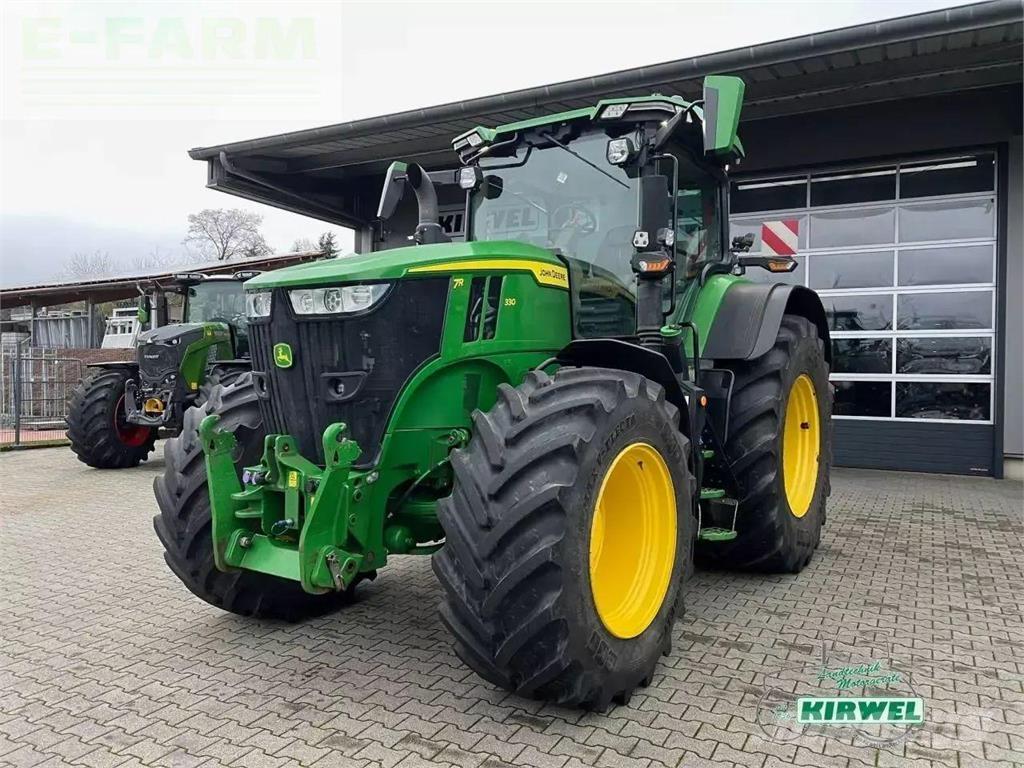 John Deere 7r 330 Traktorer