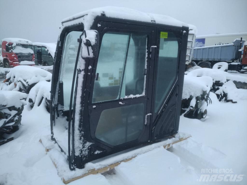 Volvo BM 325FL Cabin Hytter och interiör