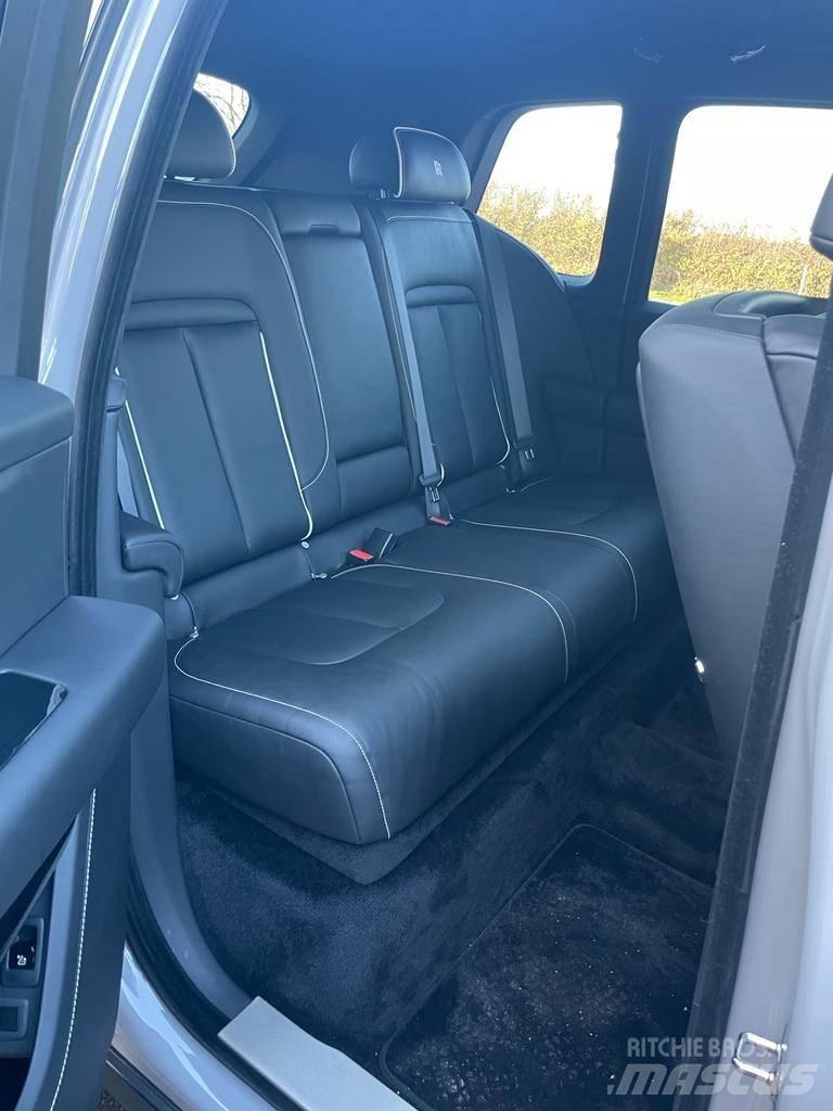Rolls Royce Cullinan Personbilar