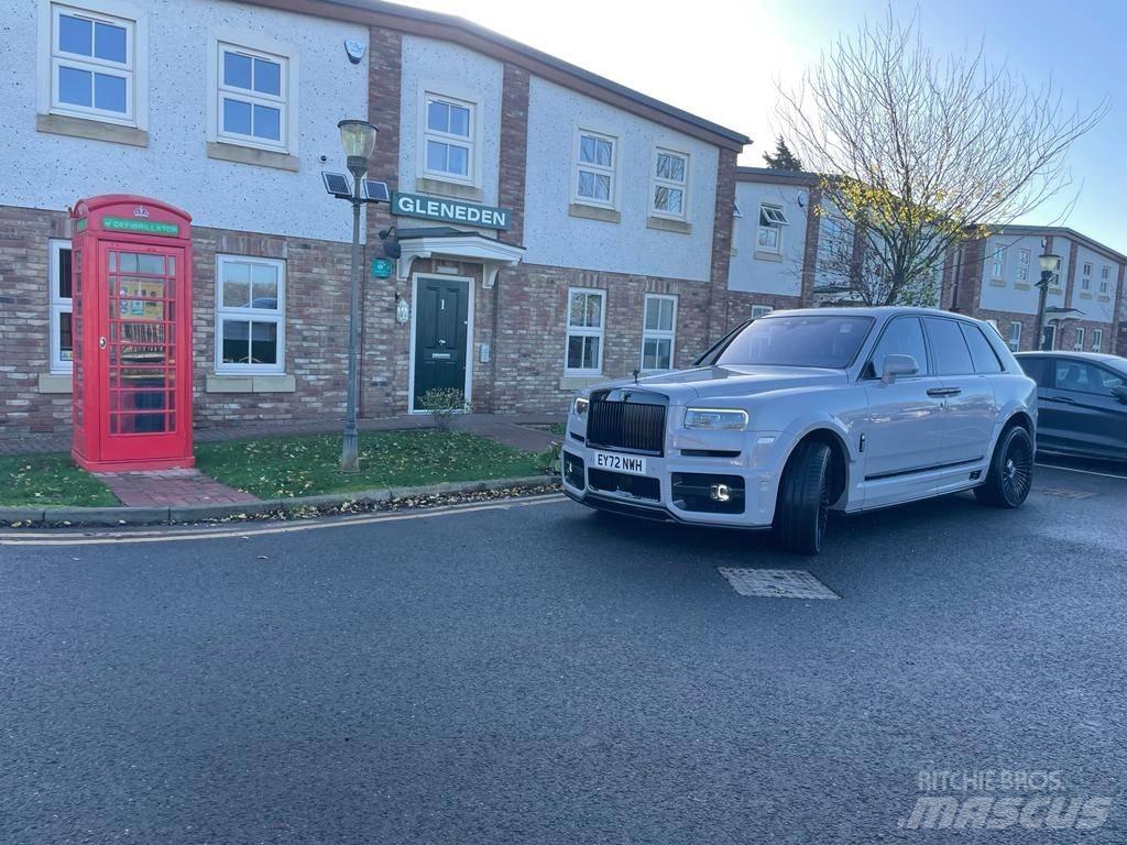 Rolls Royce Cullinan Personbilar