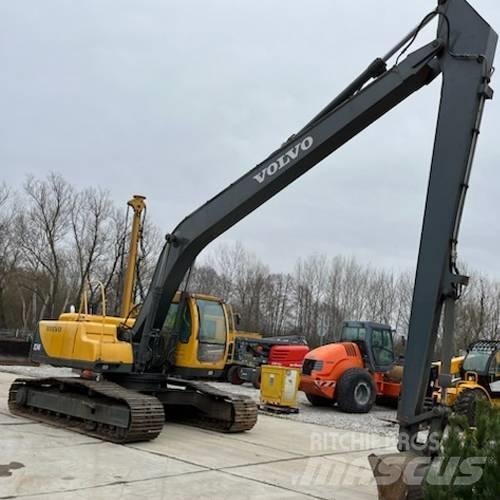 Volvo EC 240 LR Bandgrävare
