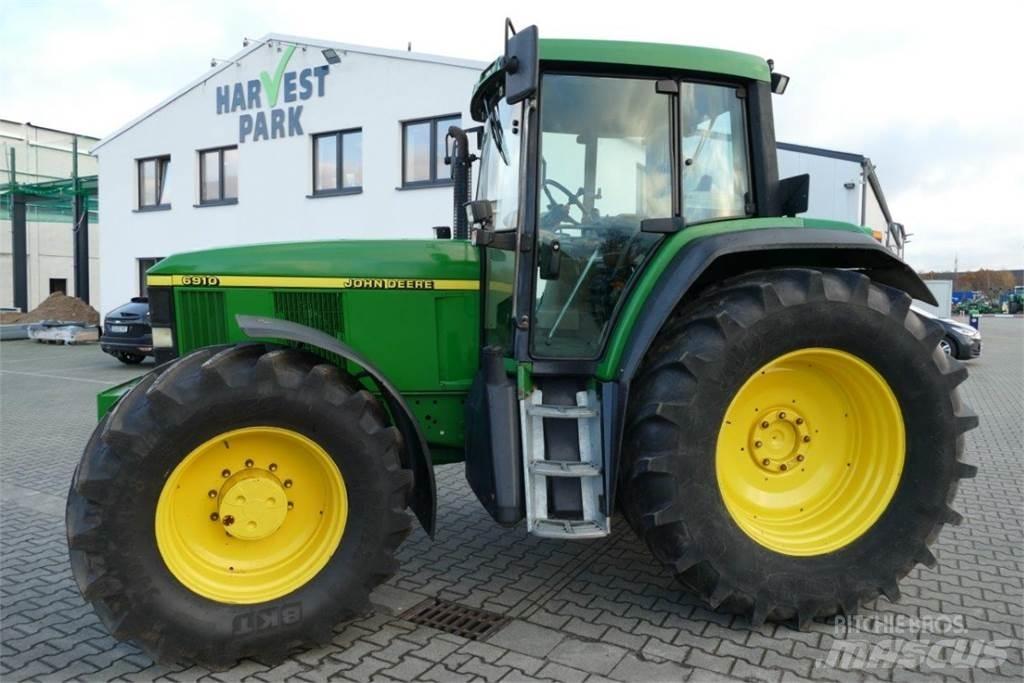 John Deere 6910 Traktorer
